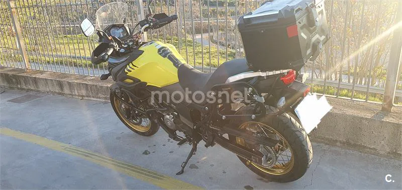 Suzuki V-Strom 650 XT – Vista 2