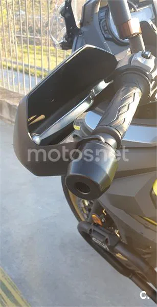 Suzuki V-Strom 650 XT – Vista 8