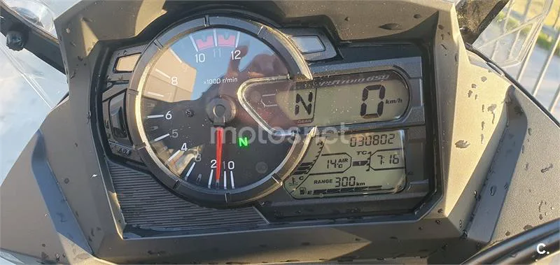 Suzuki V-Strom 650 XT – Vista 9