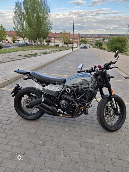 Ducati Scrambler – Vista 3