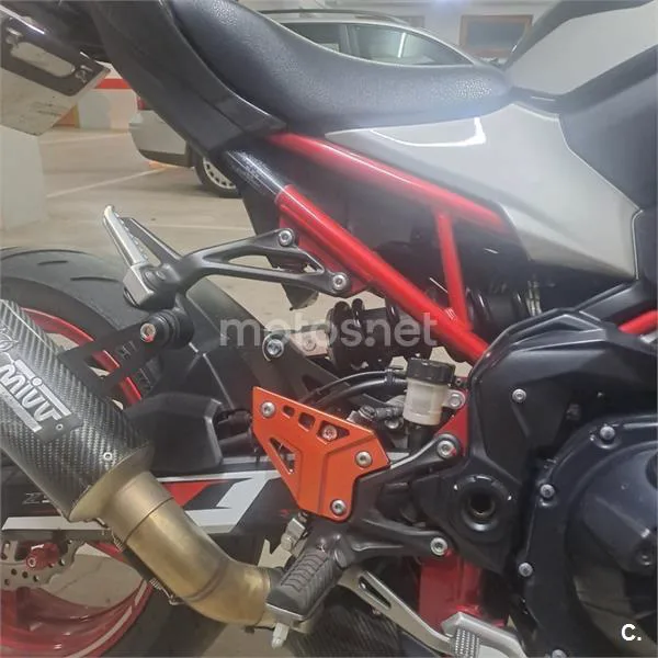 Kawasaki Z 900 – Vista 4