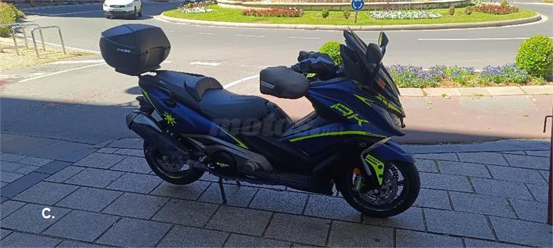 Kymco AK 550 – Vista 2