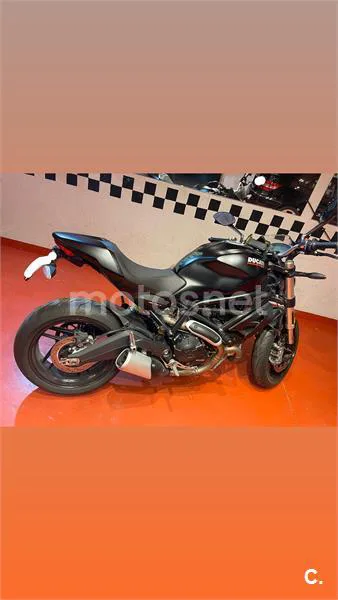 Ducati Monster 797 – Vista 3