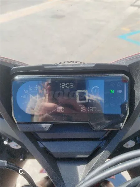Honda CBR 650 R – Vista 4