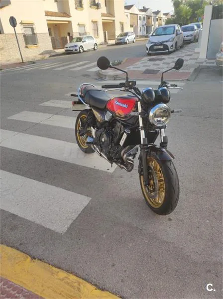 Kawasaki Z650 – Vista 3