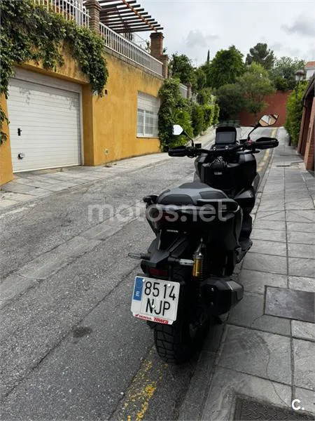 Honda ADV 350 – Vista 7