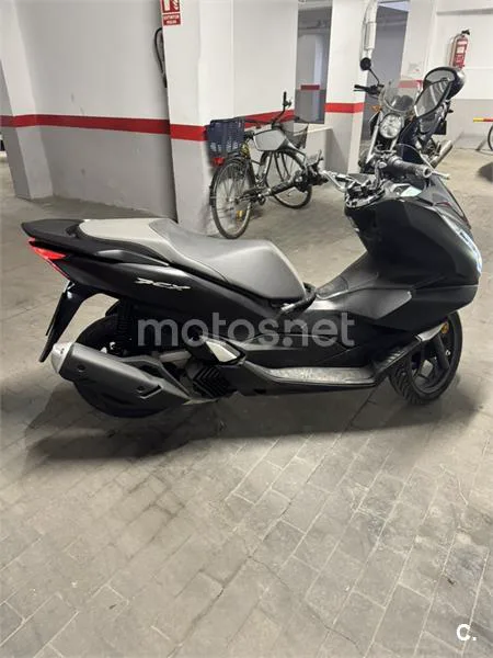 Honda PCX 125 – Vista 2