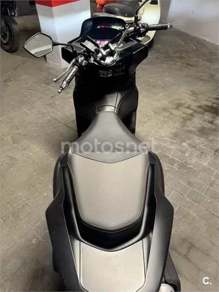 Honda PCX 125 – Vista 3