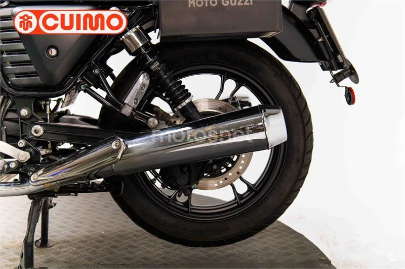 Moto Guzzi V7 II – Vista 18