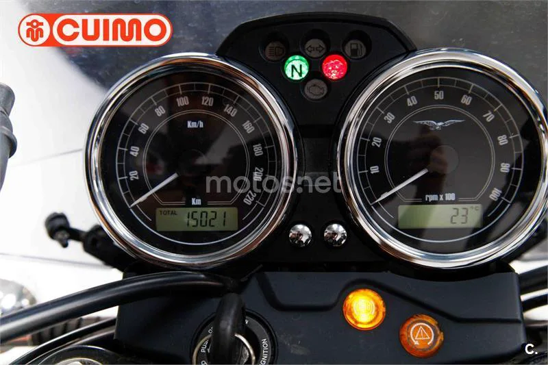 Moto Guzzi V7 II – Vista 24