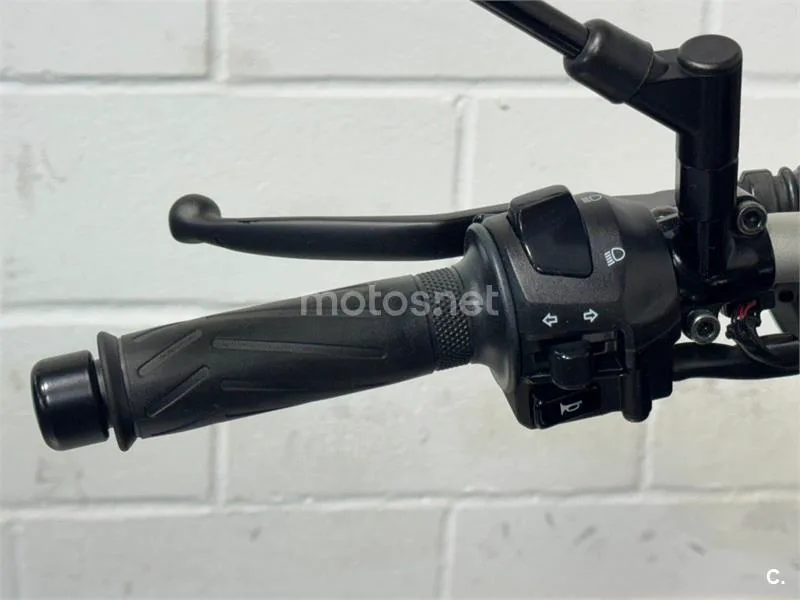 Yamaha MT-125 – Vista 5