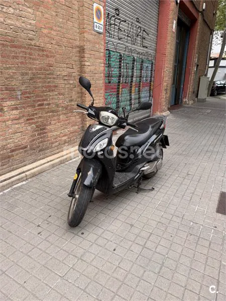 SYM Symphony ST 125 – Vista 2