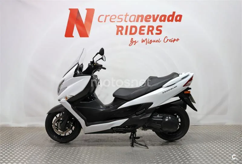 Suzuki Burgman 400 – Vista 3