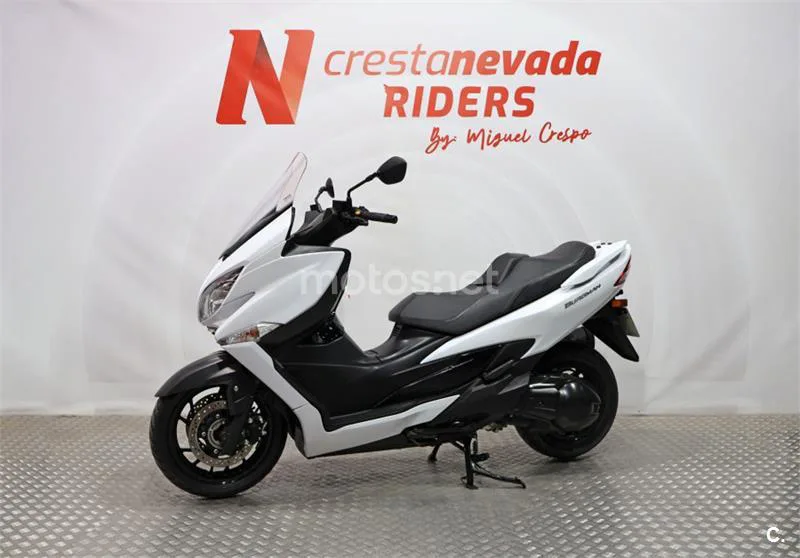 Suzuki Burgman 400 – Vista 4