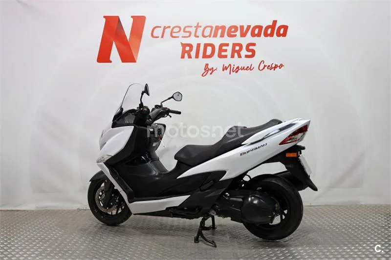 Suzuki Burgman 400 – Vista 10