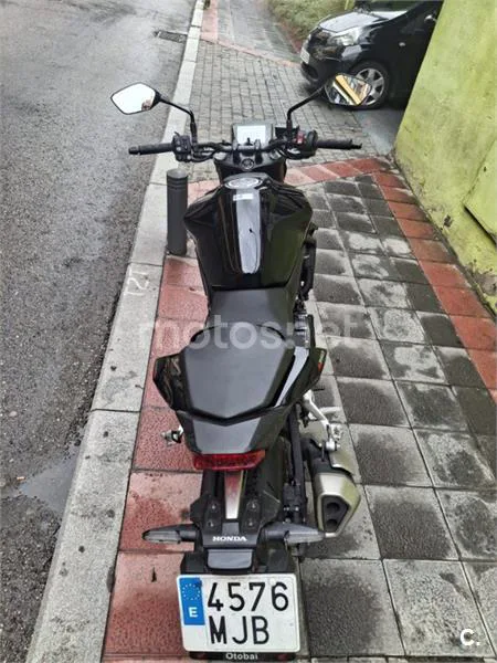 Honda CB 750 Hornet – Vista 7