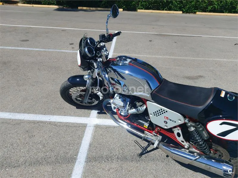 Moto Guzzi V7 Racer - Vista 13