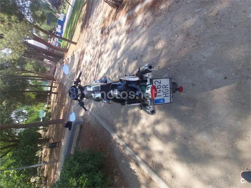 Moto Guzzi V7 CLUBMAN RACER – Vista 3