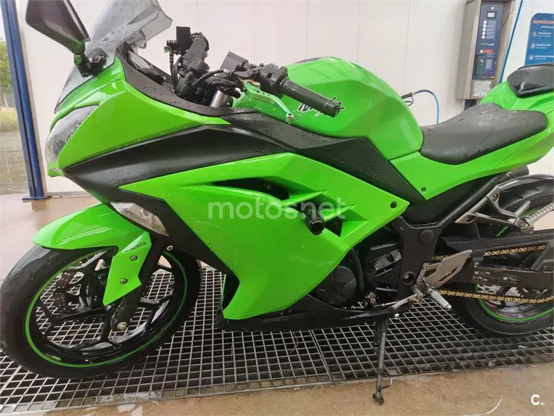 Kawasaki Ninja 300 – Vista 3