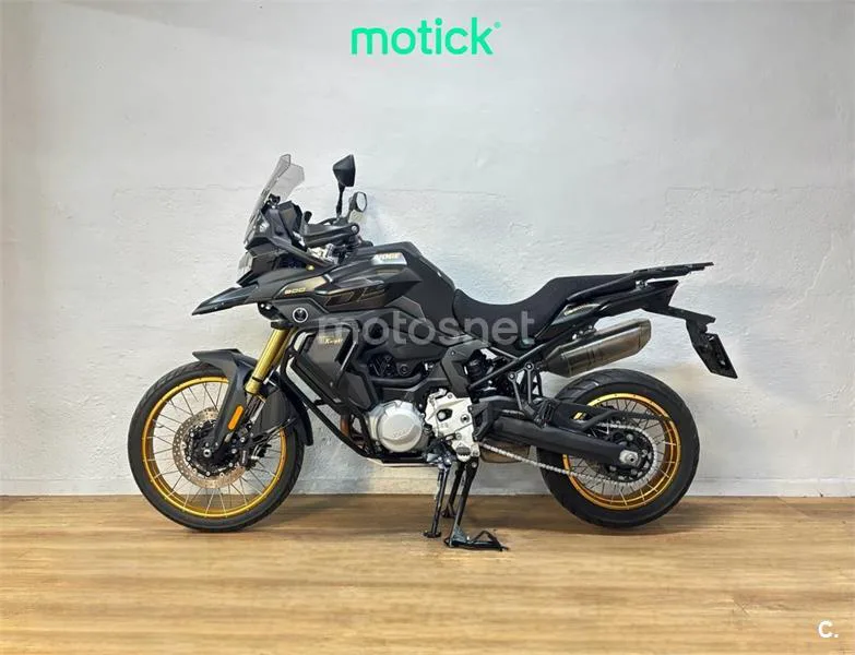 Voge 900 DSX – Vista 7
