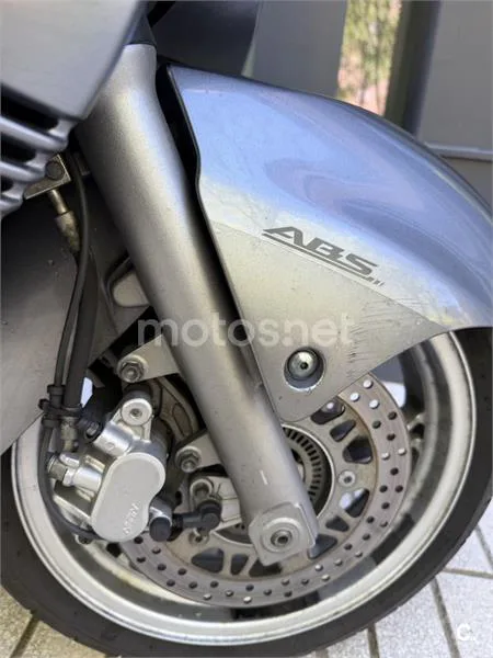 Suzuki Burgman 650 Executive – Vista 5