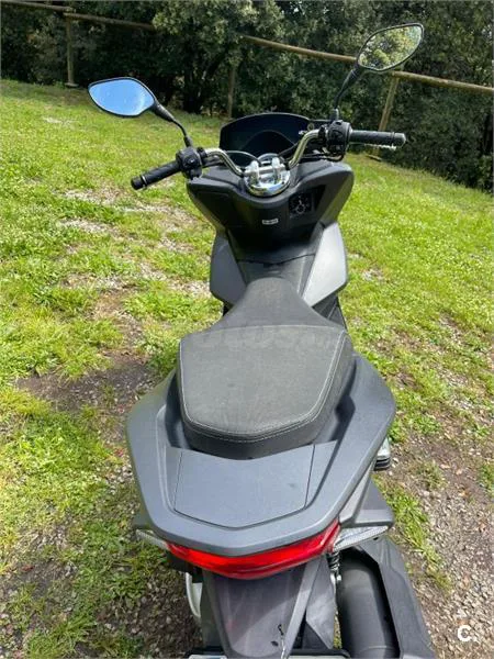 Honda PCX 125 – Vista 4