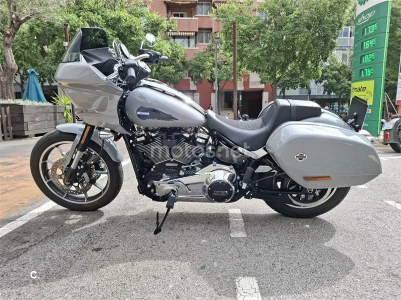 Harley-Davidson Low Rider ST – Vista 5