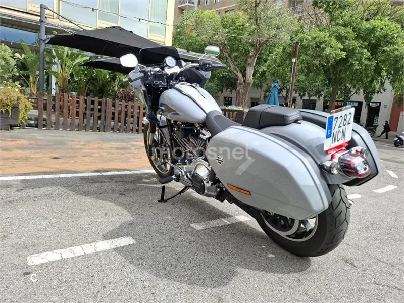 Harley-Davidson Low Rider ST – Vista 6