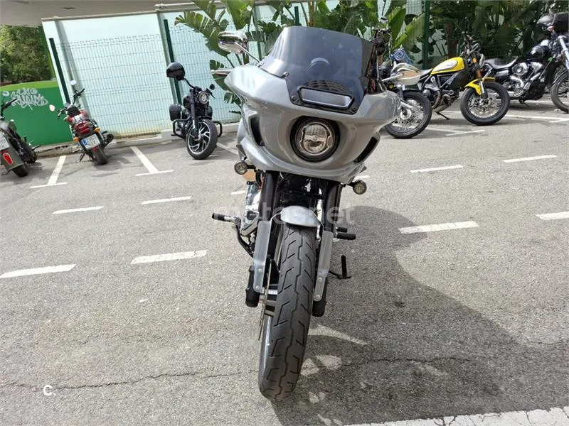 Harley-Davidson Low Rider ST – Vista 10