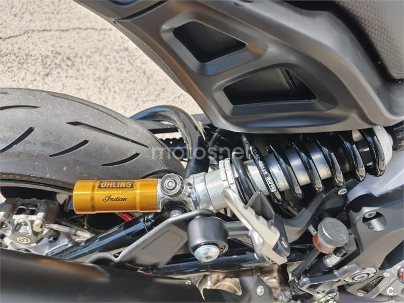 Indian FTR 1200 – Vista 14