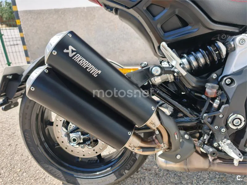 Indian FTR 1200 – Vista 16