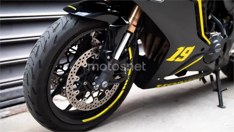Honda CBR 650 R – Vista 16