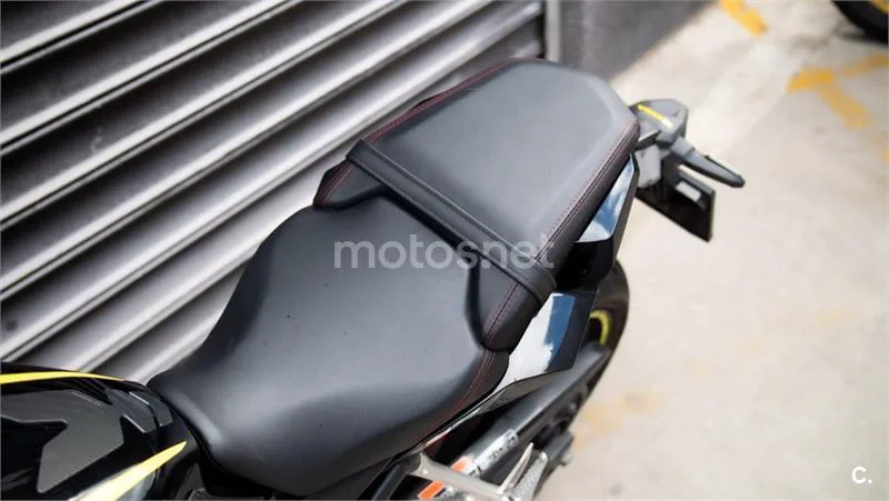 Honda CBR 650 R – Vista 20