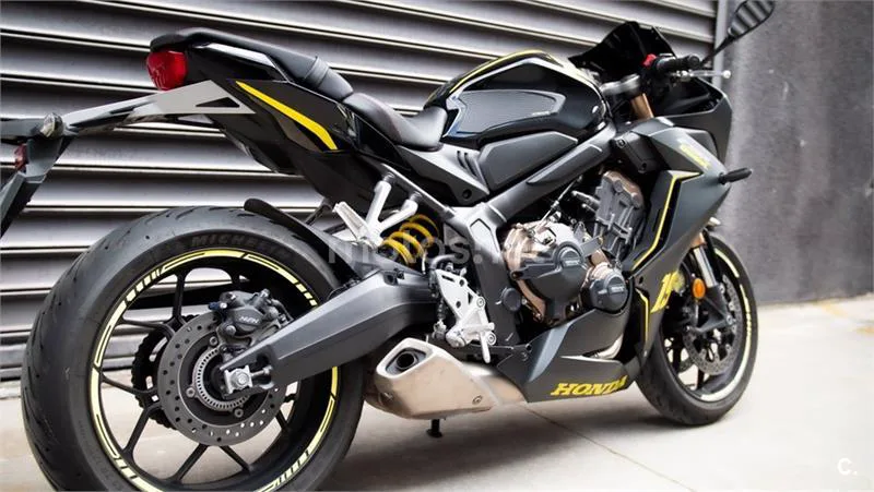 Honda CBR 650 R – Vista 6