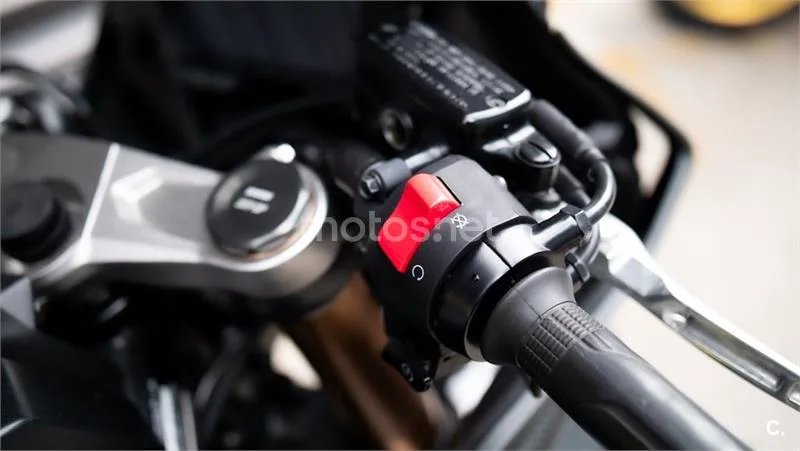 Honda CBR 650 R – Vista 9