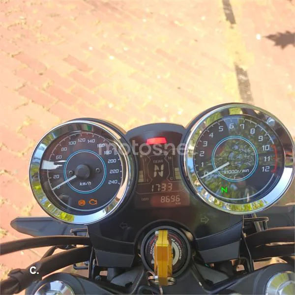 Kawasaki Z650 – Vista 8