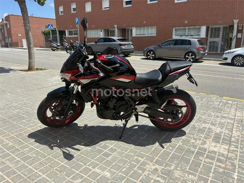 Kawasaki Z650 – Vista 2