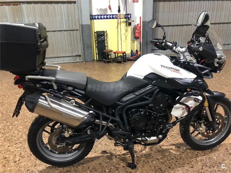 Triumph Tiger 800 – Vista 3