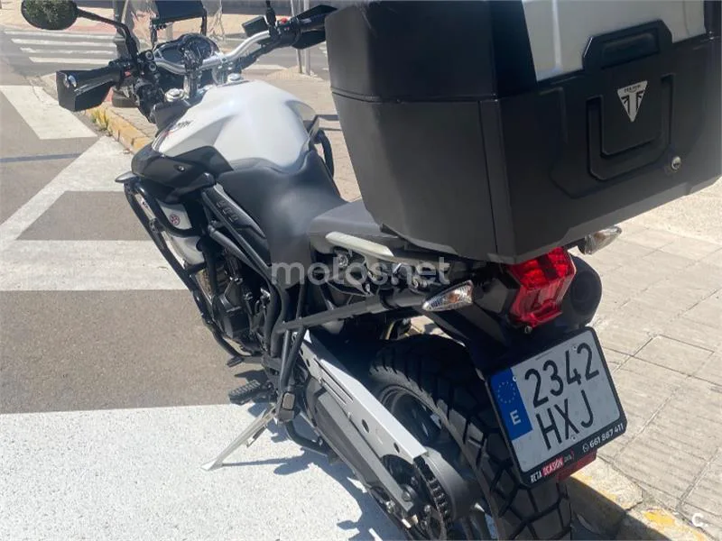 Triumph Tiger 800 - Vista 6