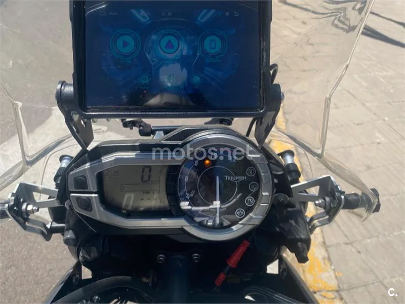 Triumph Tiger 800 - Vista 7