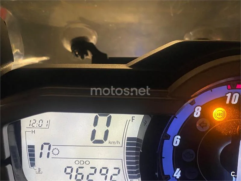 Triumph Tiger 800 - Vista 8