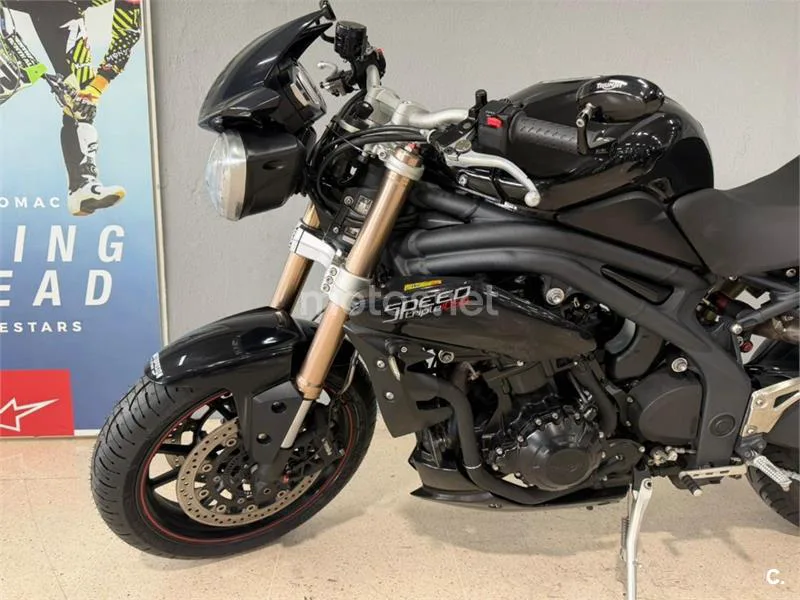 Triumph Speed Triple – Vista 6