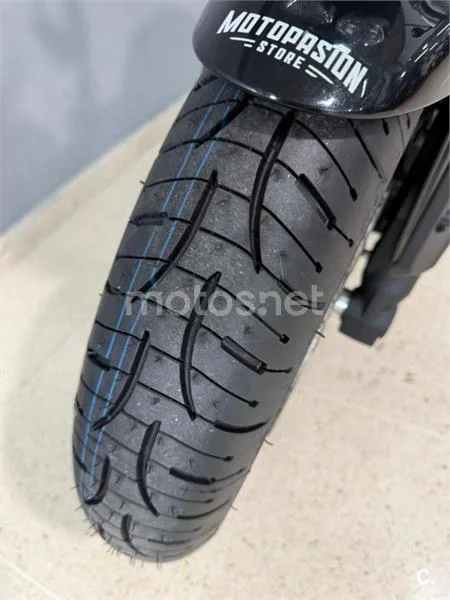 Triumph Speed Triple – Vista 8
