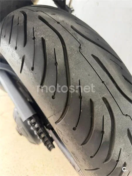 Triumph Speed Triple – Vista 9