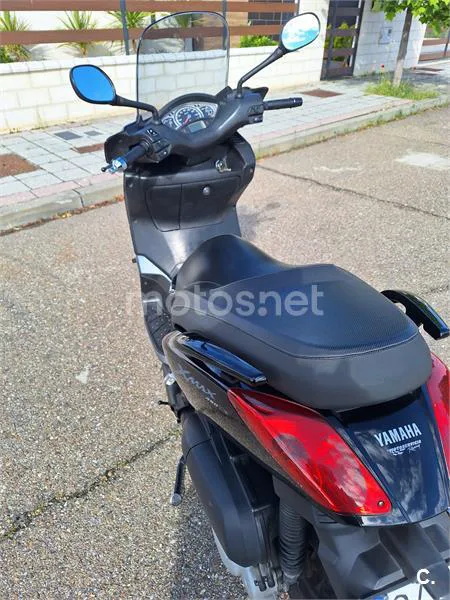 Yamaha XMAX 250 – Vista 10