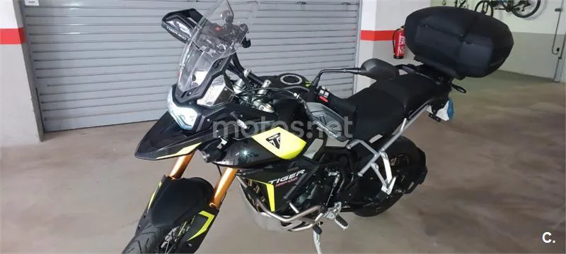 Triumph Tiger 900 – Vista 12
