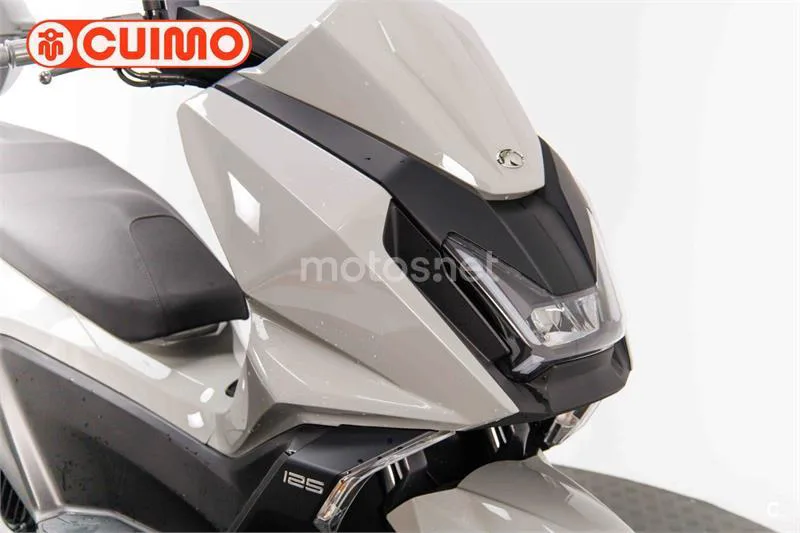 Kymco Sky Town 125 – Vista 11