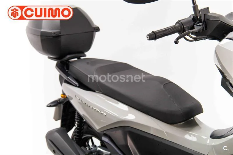 Kymco Sky Town 125 – Vista 12
