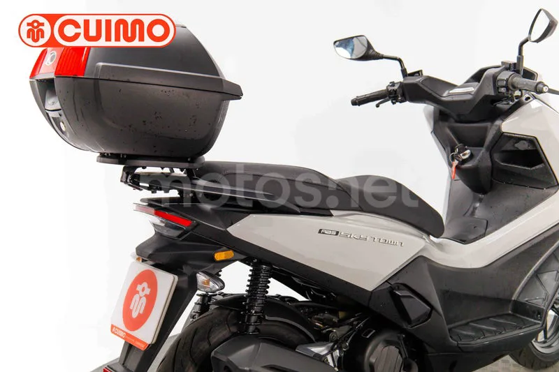 Kymco Sky Town 125 – Vista 16