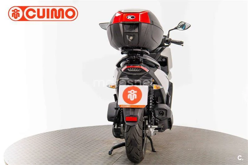 Kymco Sky Town 125 – Vista 5
